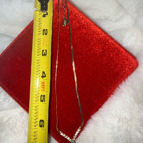 Christian Dior Vintage Gold tone V-shaped Swarovski crystals - Picture 16 of 16